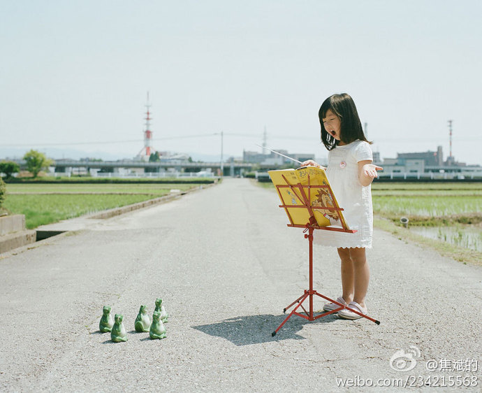 日本摄影师Toyokazu Nagano  给女儿拍摄可爱有趣创意照片-3
