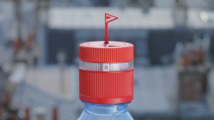 Vittel设计的瓶盖内置计时器 提醒人们该喝水了