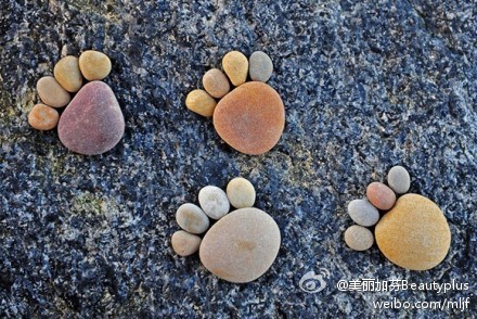 创意的天然石头作品--可爱的小脚丫-2