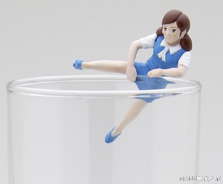 日本的小美女造型杯子设计欣赏04