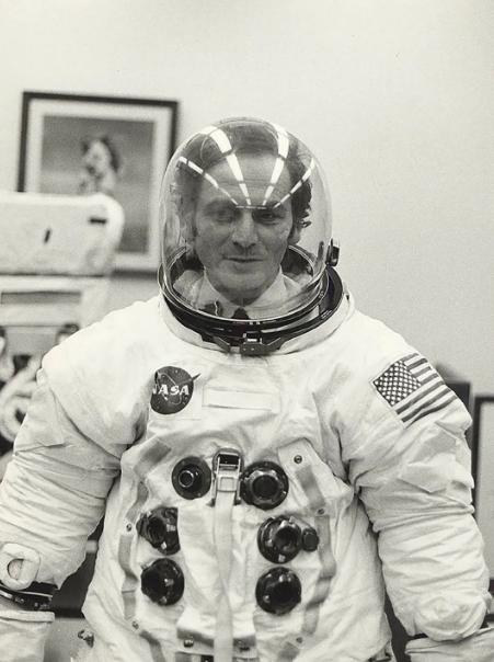 他是唯一一位穿上登月宇航服的平民皮尔·卡丹